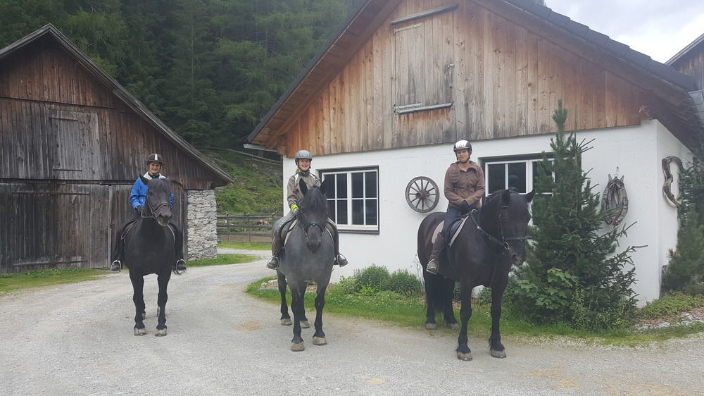 Landhotel Postgut Tweng Buitenkant foto